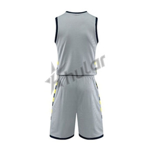 Ensemble d'uniformes de basket-ball d'été personnalisables Vêtements de sport réversibles pour votre propre équipe Options de taille plus - Product Image 2