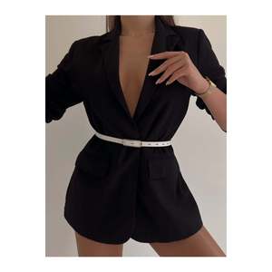 Ceinture fine et large pour femme avec boucle dorée, idéale pour vestes, robes et chemises. BLANC - Product Image 5