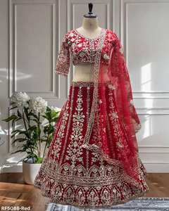 Conjunto de lehenga choli de diseñador premium con bordados elaborados, lentejuelas y trabajo de codificación, elegante para fiestas y bodas para mujeres. - Product Image 6