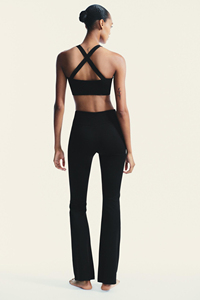 Conjunto de Shorts de Yoga Elegantes, Transpirables, Flexibles, de Secado Rápido, Tela Suave, Elásticos en Cuatro Direcciones, Ecológicos para Entrenamiento Diario en el Gimnasio - Product Image 4