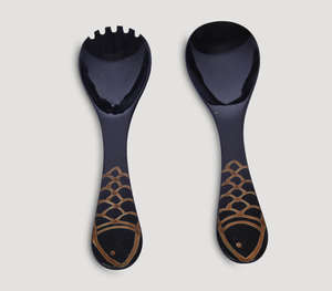 Juego de Servidores de Ensalada de Cuerno Natural Negro Sólido, Hecho a Mano, con Asas Únicas con Grabado Artístico de Escamas de Pescado, para Mezclar - Product Image 3