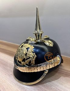 Casque allemand de style Pickelhaube plaqué or, cuir noir poli, pointe en laiton, blason impérial, Halloween, Nouvel An, décoration - Product Image 5