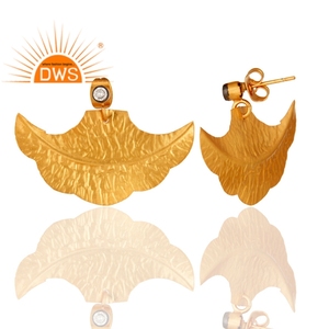 Dernière conception à la mode 18K plaqué or naturel Cz pierre précieuse feuille conception boucle d'oreille Demi bijoux fins pour les femmes cadeau pour elle - Product Image 2