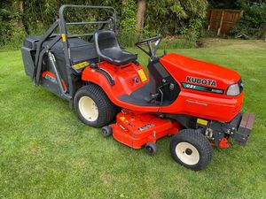 Riding Lawn Mower Tractor Agriculture 4x4 Mower Kubota G261 Gasoline Lawn Mower for Sale in Germany - Product Image 3