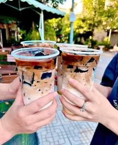 Ready to Ship Disposable PET Single Wall <b>Plastic</b> <b>Cups</b> with Flat Dome Lids 95mm Diameter Hot/Cold <b>Drinks</b> Coffee Tea Juice 2025 - Product Image 1