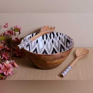 Bol à salade en bois artisanal finition naturelle plat de service écologique pour les repas de famille, les fêtes et la décoration intérieure - Product Image 3