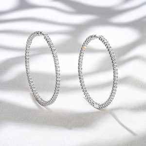 Boucles d'oreilles en diamant de laboratoire de forme classique, taille brillant, or blanc 18 carats, qualité EF VS, solitaires, 3 grammes, Vala Brothers - Product Image 3