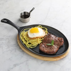 Handmade Tableware Restaurant Supplies Cast Iron Grill Sizzler <b>Plate</b> Indian Steak <b>Plate</b> With Handle and Wooden Base - Product Image 4