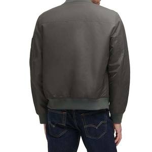 Veste Bomber Homme en Satin Polyester OEM Personnalisée Nouvelle Arrivée avec Poches Intérieures Couleur Unie Hiver - Product Image 2