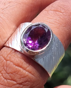 Bague de style classique en argent 925 avec pierre de naissance en améthyste pour cadeau de mariage de fiançailles pour femmes ou anniversaire - Product Image 4