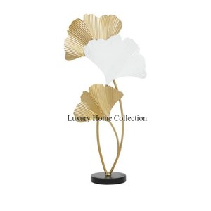 Diseñador de hojas de Gingko llamativo blanco y dorado en base redonda negra Escritorio de oficina y mesa de hogar esculturas decorativas hechas a mano - Product Image 1