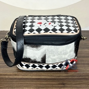 Estuche de maquillaje de viaje portátil personalizado, bolsa de cosméticos de cuero a cuadros con herramientas manuales grandes con correa, bolsas de maquillaje de piel de vaca occidental para mujer - Product Image 1