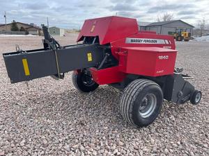 จัดส่งฟรี เครื่องอัดฟางสี่เหลี่ยมขนาดเล็ก Massey Ferguson Hesston 1840 อุปกรณ์เครื่องจักรกลการเกษตรสำหรับอัดหญ้า - Product Image 5