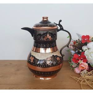 Dallah moderne avec couvercle doré, pot à café arabe décoratif, vaisselle élégante faite à la main, fournitures pour les mariages et les célébrations à domicile, acier inoxydable - Product Image 1