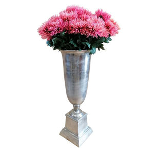 Vases à fleurs décoratifs en aluminium pour décoration de mariage 2024 Nouveau design Urnes en aluminium Jardinières pour centres de table de mariage - Product Image 1