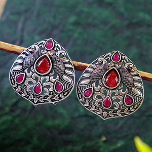 Pendientes de tuerca de pavo real antiguo tradicional más vendidos para mujer patrón de forma geométrica chapada en plata oxidada de alta calidad - Product Image 1