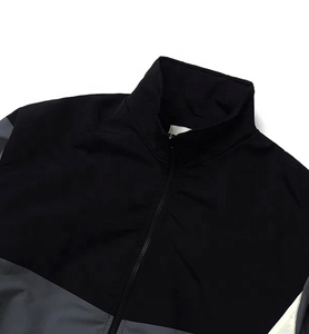 Chaqueta Cortavientos Ligera para Hombre - Chaqueta Impermeable y Transpirable con Capucha para Actividades al Aire Libre y Uso Casual - Product Image 3