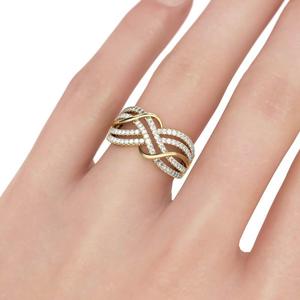 Anillo de Moda para Mujer Jeulia en Acero Inoxidable con Zirconia Cúbica Redonda Entrelazada en Tono Dorado - Product Image 4