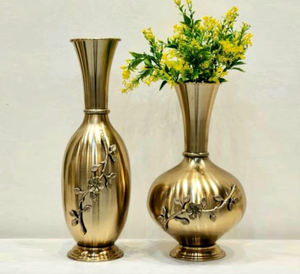 Vintage Style Aluminum Flower <b>Vase</b> New Designed <b>Set</b> of <b>3</b> Handicraft Metal Flower <b>Vase</b> From Indian Manufacturer. - Product Image 2