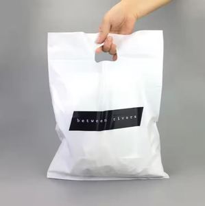 Vente en gros sac d'emballage cadeau de remerciement sac à provisions en plastique découpé avec logo personnalisé pour les petites entreprises sacs au détail - Product Image 6