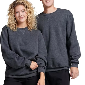 Sweatshirt en polaire Dri-Power pour hommes La technologie Dri-Power évacue la transpiration du corps pour vous garder au chaud et au sec - Product Image 4