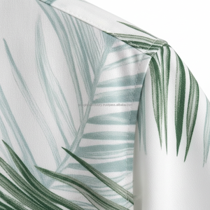 Conjunto Personalizado OEM con Estampado Tropical para Hombre - Camisa de Manga Corta y Pantalones Cortos con Estampado de Hojas de Palma Verdes, Conjunto de Verano de 2 Piezas - Product Image 4