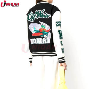 Elegante chaqueta de invierno de manga de cuero de lana cómoda con insignia de bordado de chenilla vintage y retales universitarios clásicos - Product Image 2