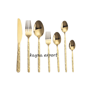 Ensemble de couverts élégants et raffinés, plaqué or, manche noir, design artisanal moderne, vaisselle de fête, articles de cuisine pour hôtel - Product Image 6