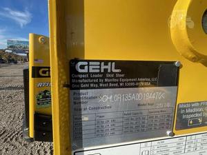 Chargeuse compacte sur pneus GEHL R135 2018 d'occasion, moteur TCM, charge nominale 35 tonnes, moteur, boîte de vitesses, pompe, roulement DE - Product Image 2