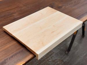 Tabla de Cortar de Madera de Acacia Hecha a Mano, Resistente y Duradera, Forma Rectangular, Apta para Lavavajillas, MN EXPORTS, para Verduras, Frutas y Carne - Product Image 1