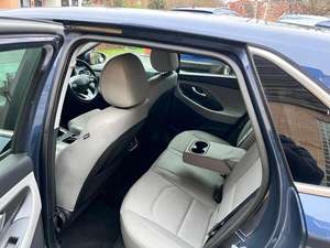 HYUNDAI I30 d'occasion, conduite à gauche/droite - Product Image 3