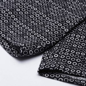 กางเกงขาสั้นระบายอากาศเอวสูงสำหรับผู้หญิงกางเกงขาสั้นออกกำลังกายแบบไร้ตะเข็บโลโก้ออกแบบได้ตามต้องการ - Product Image 3