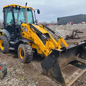 รถแทรกเตอร์ L3240คูโบต้าที่ใช้งานค่อนข้างดีพร้อมตัวโหลดด้านหน้าและรถตัก - Product Image 3