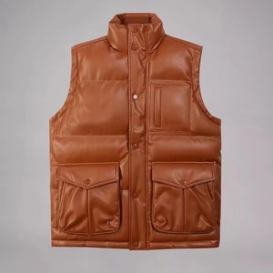 Ensemble survêtement en cuir PU personnalisé avec veste matelassée brodée et pantalon cargo évasé superposé pour hommes NOIR MARRON - Product Image 3