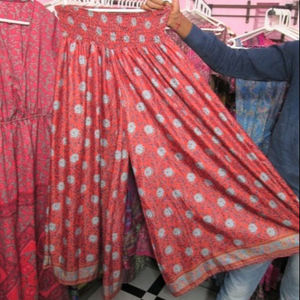 Dernière collection d'été Nouveau Saree en soie à taille élastique imprimé floral avec devant plat Tendance Boho Designs pour les pantalons de femmes - Product Image 1