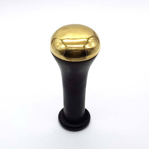 Masseur d'acupression Kansa Wand pour le visage, le dos, le corps et les pieds, en bois avec poignée en laiton, écologique, fait main, de haute qualité, détoxifiant, profond - Product Image 2