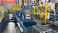 Machine de profilage automatique pour profilés de charpente et montants métalliques