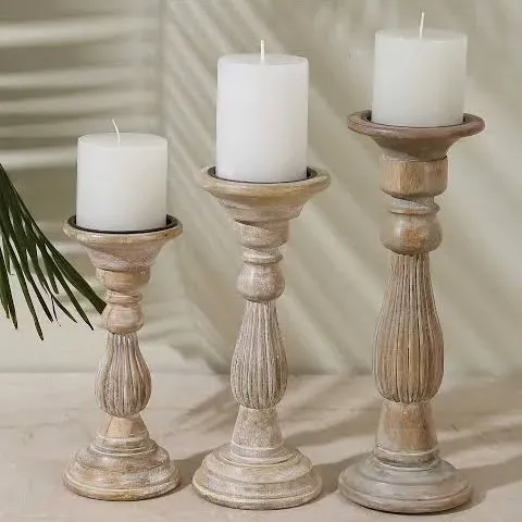 Portavelas de madera hecho a mano de aspecto elegante, candelabro de pilar de madera para exportador mundial a precio asequible