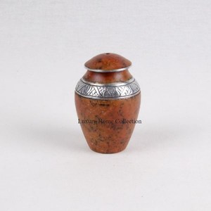 Juego de 2 personalizado Suze Venta al por mayor Cobre Antiguo Alto Cuerno único Diseñador Cenizas Almacenamiento Cremación Urnas y tarros - Product Image 2