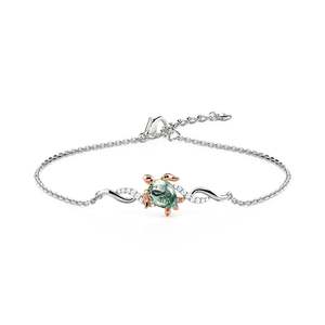 Bracelet Jeulia réglable bicolore en agate mousse avec tortue et fine chaîne - Product Image 1