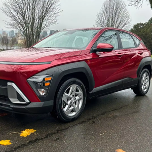 HYUNDAI KONA ESSENTIAL LHD 2024, PRIMERA MANO, USADO - Product Image 1