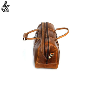 Sacs de voyage de qualité supérieure en cuir véritable, taille cabine, unisexe, en vente - Product Image 4