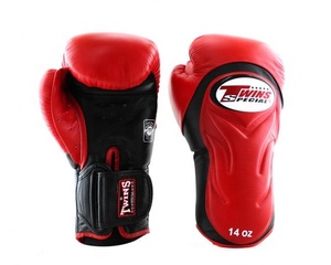 Guantes de boxeo de alta calidad Logotipo personalizado Entrenamiento profesional Sparring Guantes de boxeo de cuero de vaca - Product Image 4