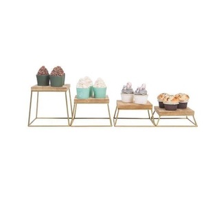 Metal Pizza Pan <b>Holder</b> Stand Display Racks Highest Quality Metal Wire Pizza Pan Display Racks and Stands - Product Image 6