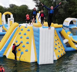 Parque Acuático Inflable Comercial para Niños con Certificación CE, Garantía de 3 Años, Capacidad Máxima >500 kg y Color Personalizado - Product Image 1