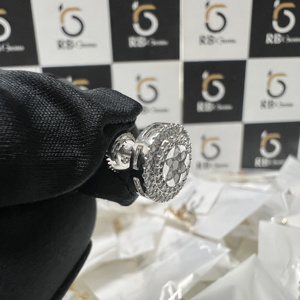 Pendientes de Diamantes con Baño de Rodio en Oro de 10K RB Gems, Corte Brillante Redondo, Lujosos, Unisex, para Uso Diario - Product Image 3
