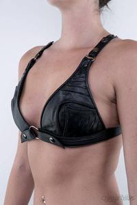 Ropa Deportiva, Sujetador Deportivo para Mujer con Estampado Único, Fabricado en Fábrica, Sujetador Deportivo para Mujer, Estilo Armadura Medieval de Cuero, Color Marrón - Product Image 2