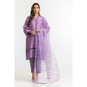 Ensemble de costume 3 pièces pour femme en jacquard violet brodé - Product Image 5