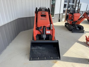 Kubota SCL1000 Mini Skid Steer Loader Backhoe Loader Diesel Crawler Loader with Huade Hydraulics High Load Moment Compact Design - Product Image 5