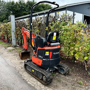 Miniexcavadora Kubota U10-5 de 1 Tonelada con Motor PLC, 1 Año de Garantía, Sistema Totalmente Hidráulico - Product Image 4